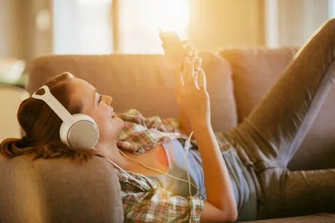 6 reasons to listen to music as soon as you wake up - Kimdey