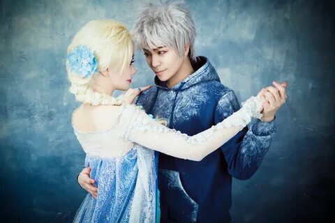 This Jack Frost/Queen Elsa cosplay just blew our minds Jack 