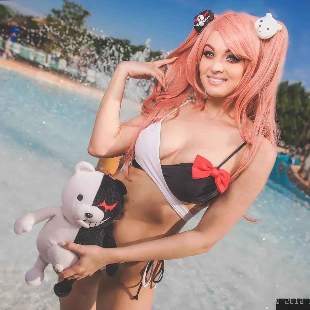 Me!" 💋 Swimsuit Junko for @colossalcon was super fun to wear!! 📸 @dt...