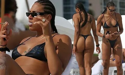 Basketball star Liz Cambage shows off phenomenal figure in a