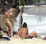 Dua Lipa Flaunts Her Sexy Butt on Vacation in Tulum (26 Phot