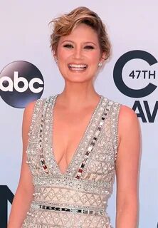 47th Annual CMA Awards - Red Carpet - Picture 208