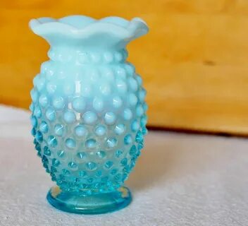 A Guide to Collecting Fenton Glass (Identification & Values)