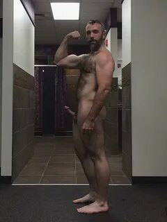 Hairy Italian Gay RobertR0ssi Goes Naked * MrGays