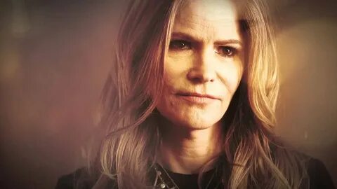 Contender Conversations: Jennifer Jason Leigh- Actorly Advic