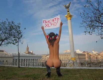 Голые украинские феминистки (60 фото) - порно фото