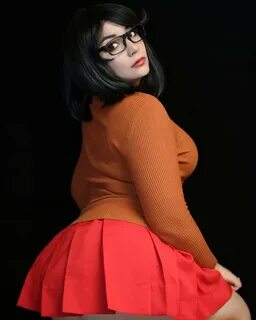 Sith Vegeta в Твиттере: "Velma Cosplay #ScoobyDoo