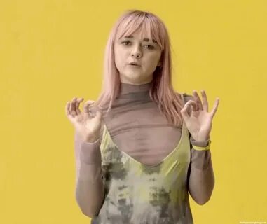 Maisie Williams Nip Slip (31 Pics + GIFs & Video) #TheFappen