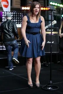 Kelly Clarkson Pictures. Hotness Rating = Unrated