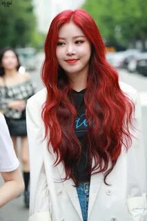 We kid do not edit " Red hair kpop, Red hair inspo, Girls wi