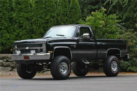 1984 CHEVROLET K10 SCOTTSDALE CUSTOM PICKUP