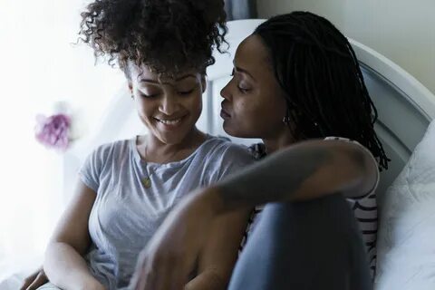 For Lesbians: 10 Signs She's in Love With You