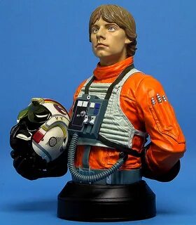 Luke Skywalker in X-wing Pilot Gear Mini-Bust Rebelscum.com 