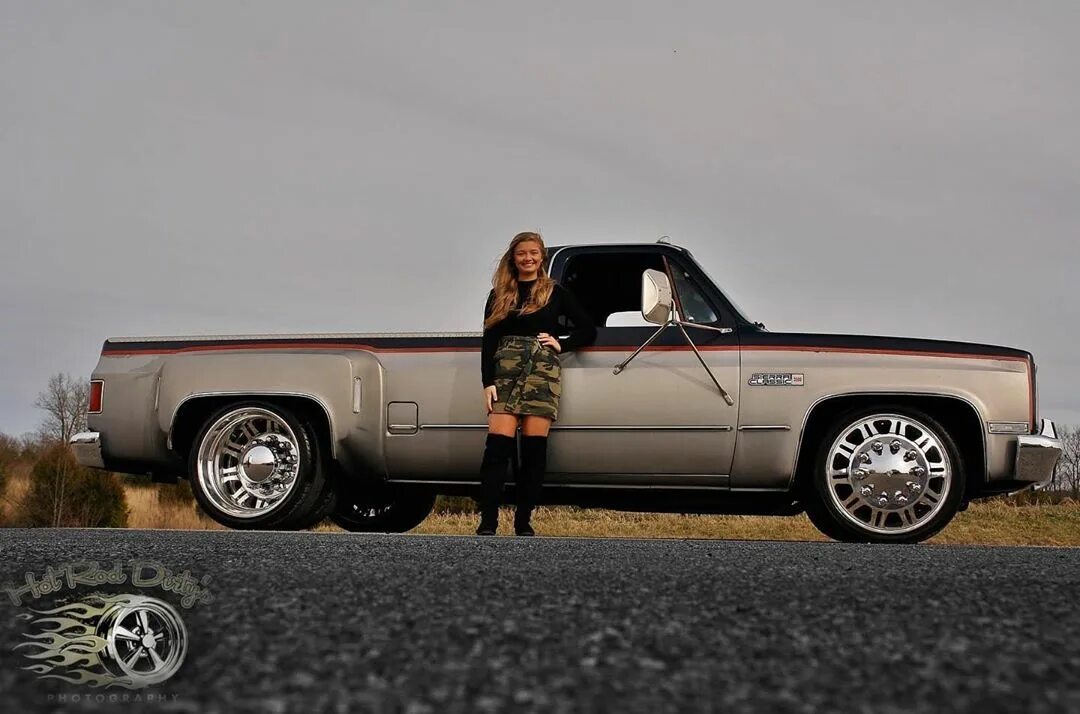 "Cathouse" 👠 Slammed Squarebody Dually with Fuel Injected 454, 2...