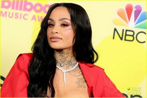 Kehlani Is Sizzling Red Hot at Billboard Music Awards 2021!: