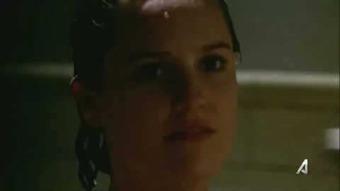 Sherry Stringfield Nude & Shower Scene - 'NYPD Blue' S1 Ep4 