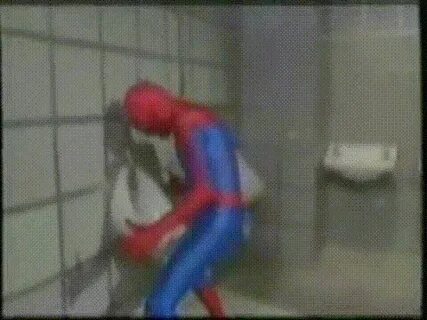 Гифка человек паук пенни гиф картинка, скачать анимированный