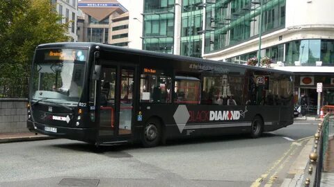 File:Diamond Bus 822 BX09 SJO.JPG - Wikimedia Commons