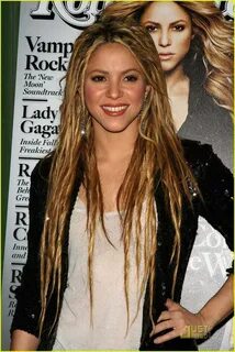Shakira Photo: Shakira is Dreadlocks Dazzling Shakira hair, 