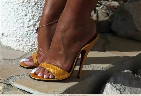 Pin by abdul azim azim on Lady barbara feet Heels, Pretty hi