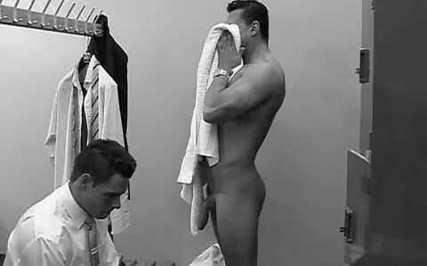 Flaunting in the locker room Page 30 LPSG