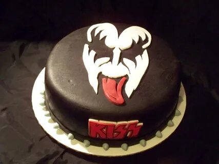 Gene Simmons "kiss" Birthday Cake - CakeCentral.com