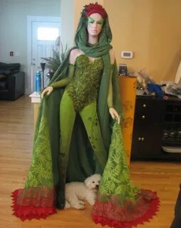 Lifesize Uma Thurman Mannequin Wearing Poison Ivy Costume - 