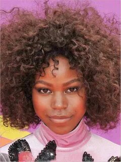 Riele Downs Father : Riele Downs Height Weight Body Measurem