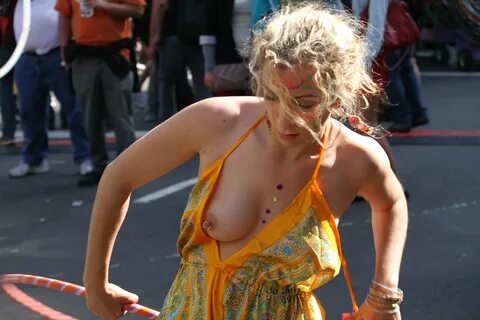 Nipples in public pics - 🧡 Downblouse, see-thru :: Wpadka, nip slip, see-t...