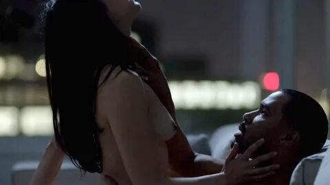 Lela Loren Nude LEAKED Pics & Topless in Explicit Sex Scenes