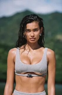 Kelly Gale picture