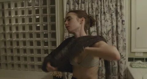 Screen Captures - ALC-TTB0106 - Adoring Lily Collins - Galle