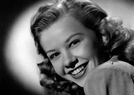 Vera-Ellen's Body Measurements Including Breasts, Height and