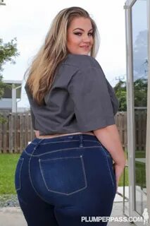 Mazzeratie Monica - big butt jeans - Asses Photo