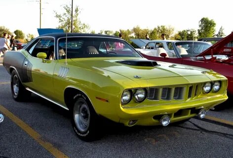 photo by: Mopar Belle  1971 Plymouth 'Cuda - Shake