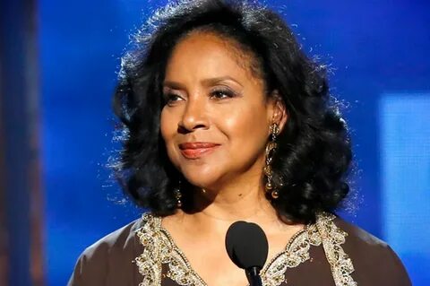 Phylicia Rashad defends Bill Cosby: "Forget these women" Sal