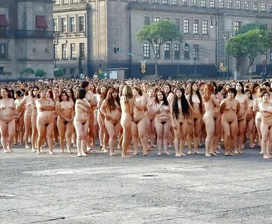 Парад голых девушек - 65 красивых секс фото