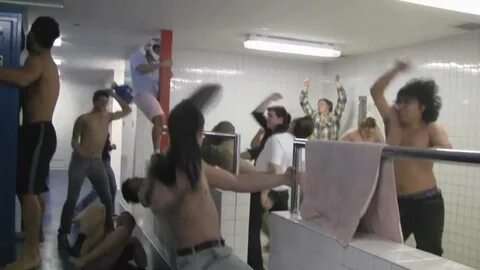 The Best Harlem Shake Ever! (Locker Room) - YouTube
