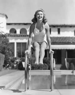 Conrad J. Barrington в Твиттере: "Lana Turner, c. 1942 - pho