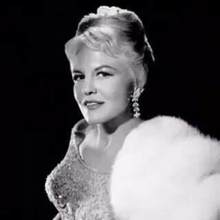 Peggy Lee - Все Переводы Песен, Фото и Биография