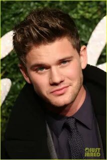 Jeremy Irvine & Ashley Madekwe Look Amazing in Suits at Brit
