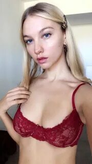 Hottest E-Girl @lilyivymfc - Hairy Porn Pic
