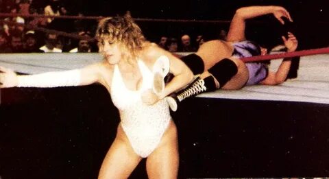 Assorted Thoughts From An Unsorted Mind: Women Wrestling: Mi