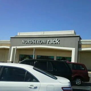 Nordstrom Rack Lakewood Center (сейчас закрыто) - Магазин од