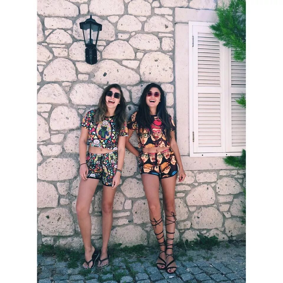 Hande Erçel в Instagram : "Gülmek güzel kardeşle gülmek çooook güzel,...