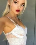 Dove Cameron loiking sexy as hell! - Imgur