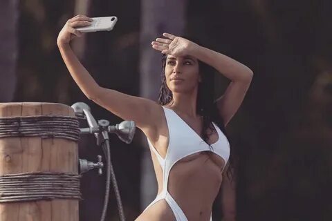 Kim Kardashian Drops Twerking Snaps, Internet Goes Crazy