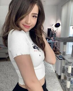 Pokimane Side View Related Keywords & Suggestions - Pokimane