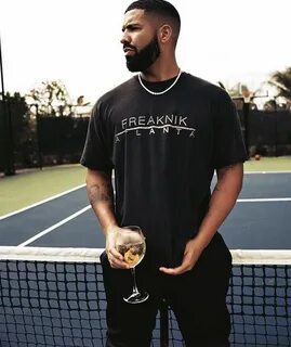 Pin by susana on Drake Drake rapper, Drake drizzy, Drake wal