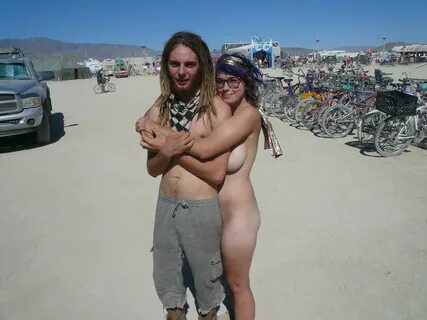 File:Nude woman at Burning man 2009 3.jpg - Wikimedia Common